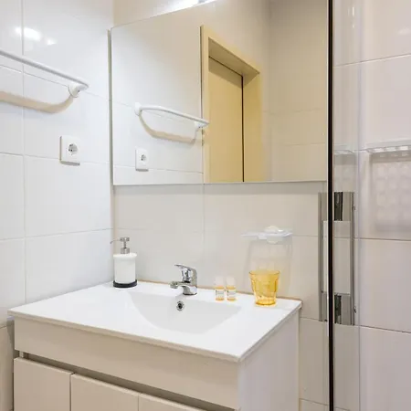 Guestready - Lightform * Porto